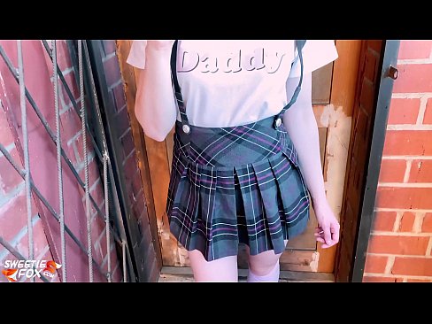 ❤️ L'escola es xucla la polla profundament i la folla en lloc de les classes. Vídeo sexual al porno ca.filmepornonline.ru ﹏