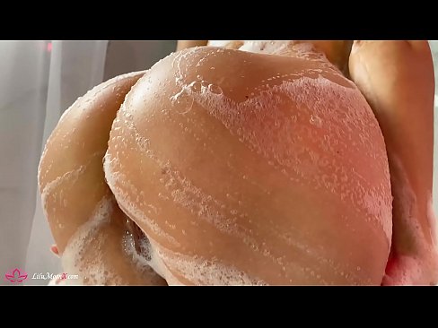 ❤️ La morena es masturba el cony amb un vibrador fins a un orgasme intens a la dutxa Vídeo sexual al porno ca.filmepornonline.ru ﹏